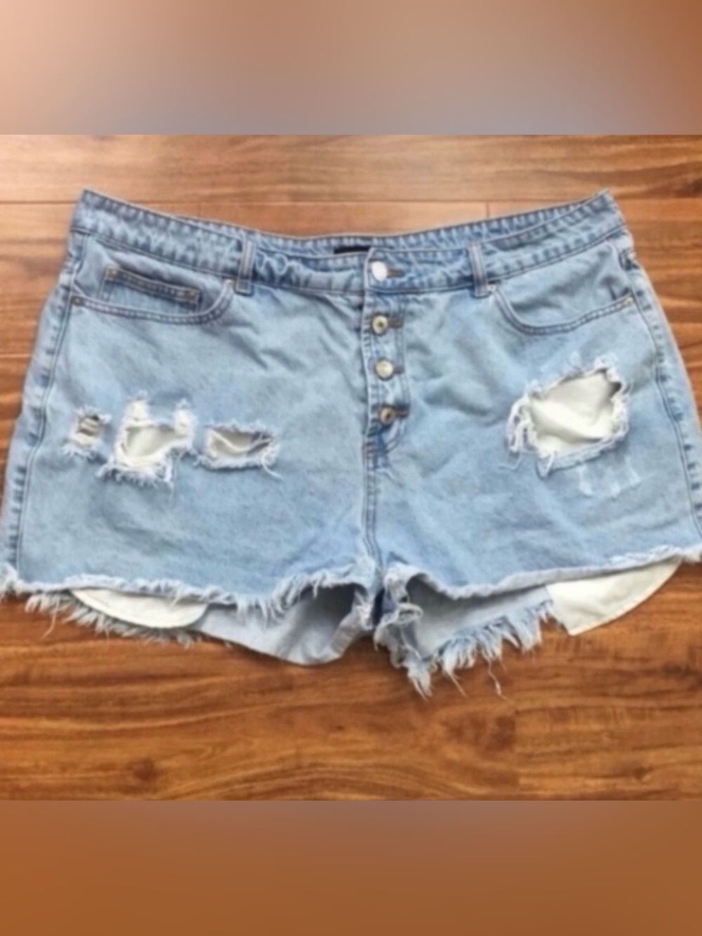 3/$25 Forever 21 Women's Light Wash High Waist Distressed Denim Shorts Size 18